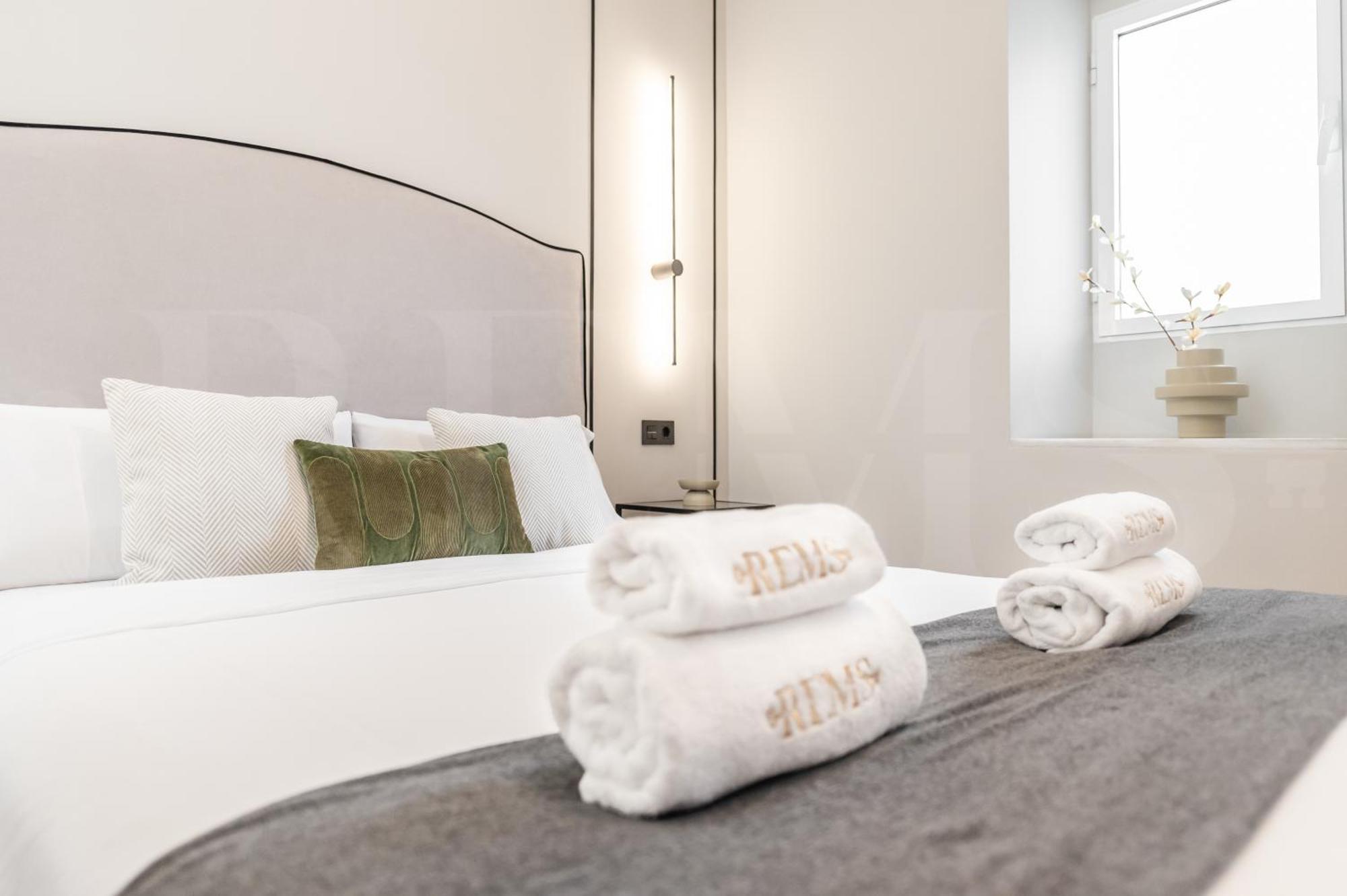 Apartament With Picasso Vibes By Rems *