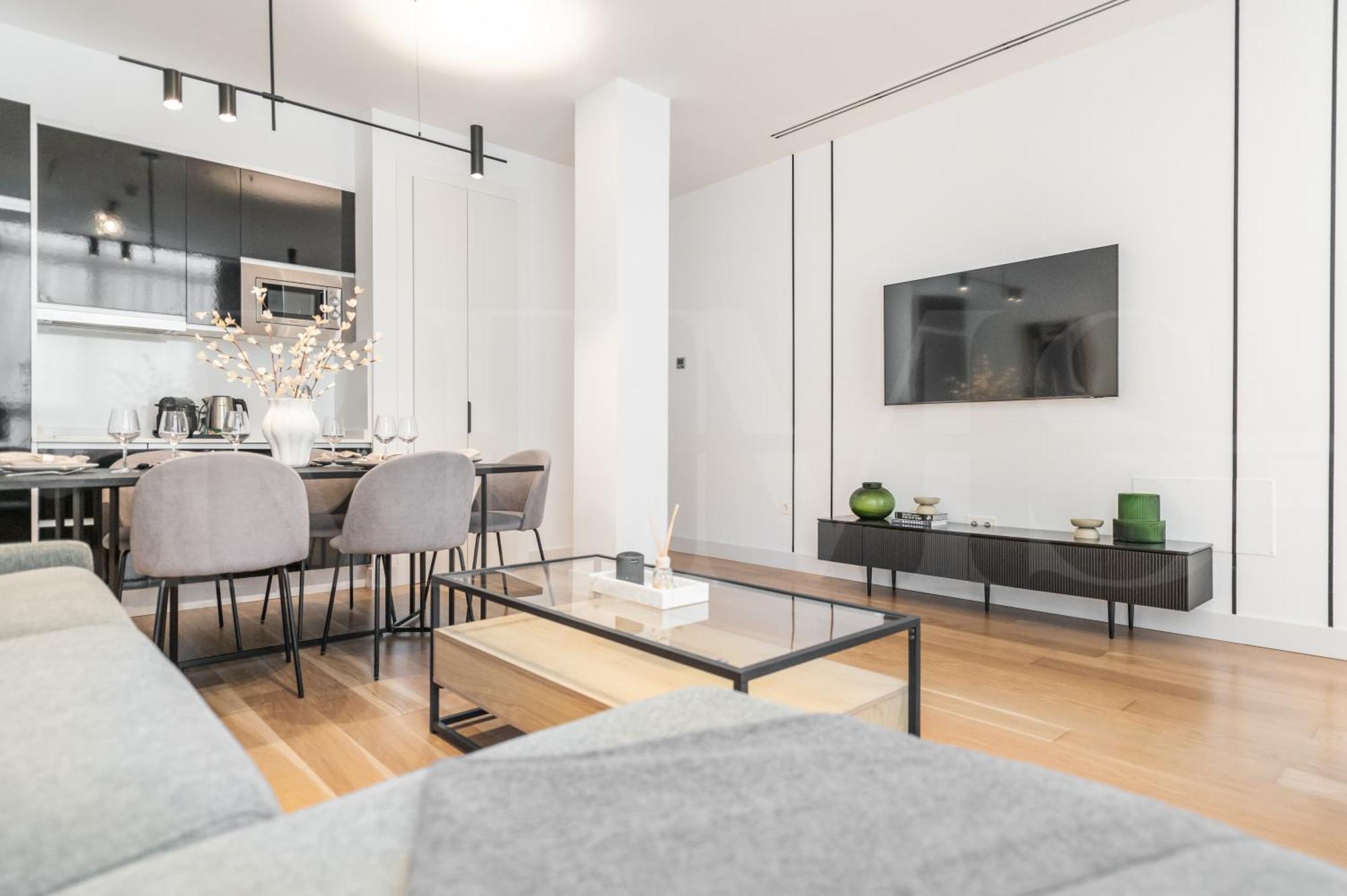 Apartamento With Picasso Vibes By Rems